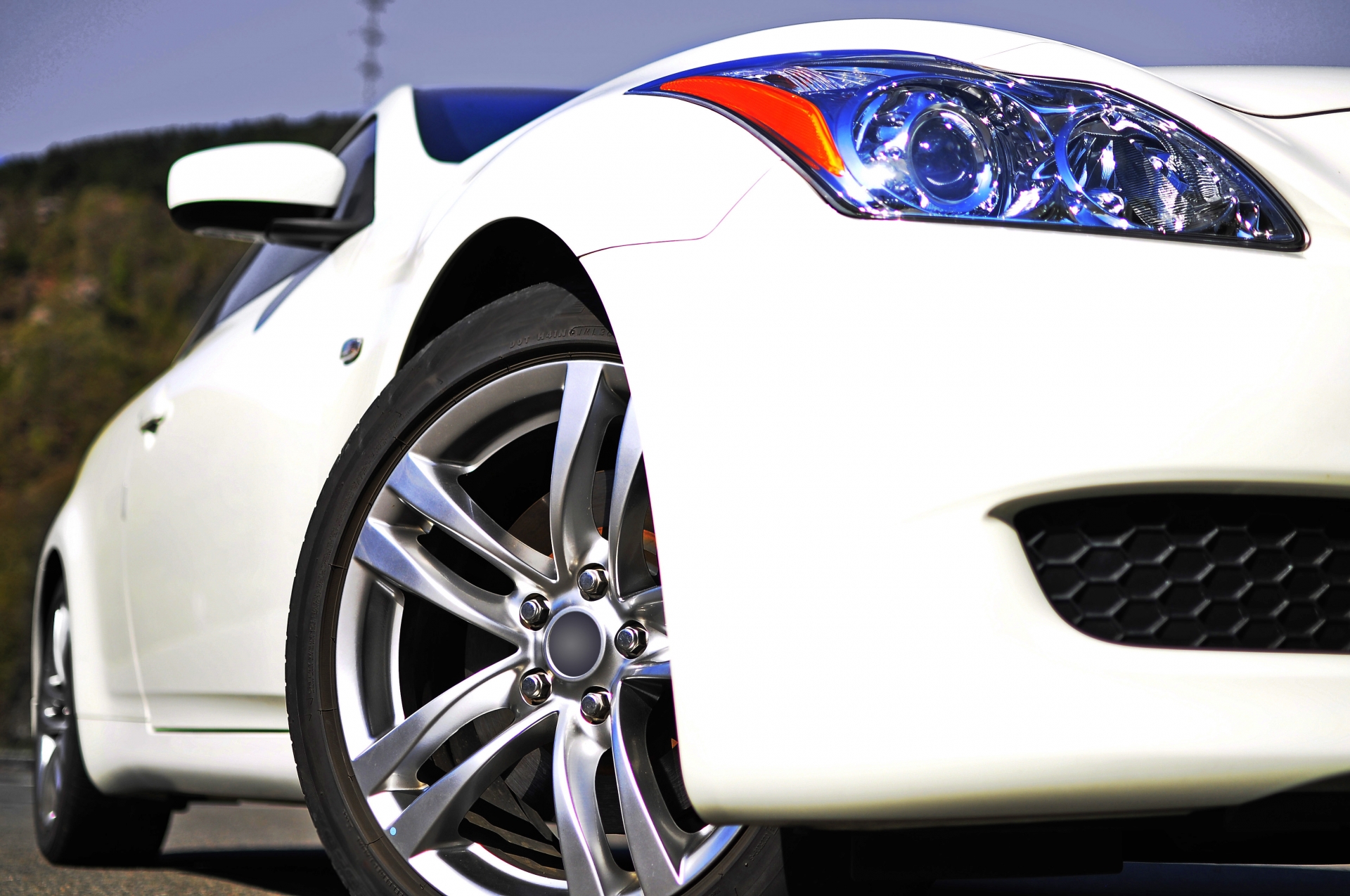 ネオクラシックカーのレストア作業イメージ